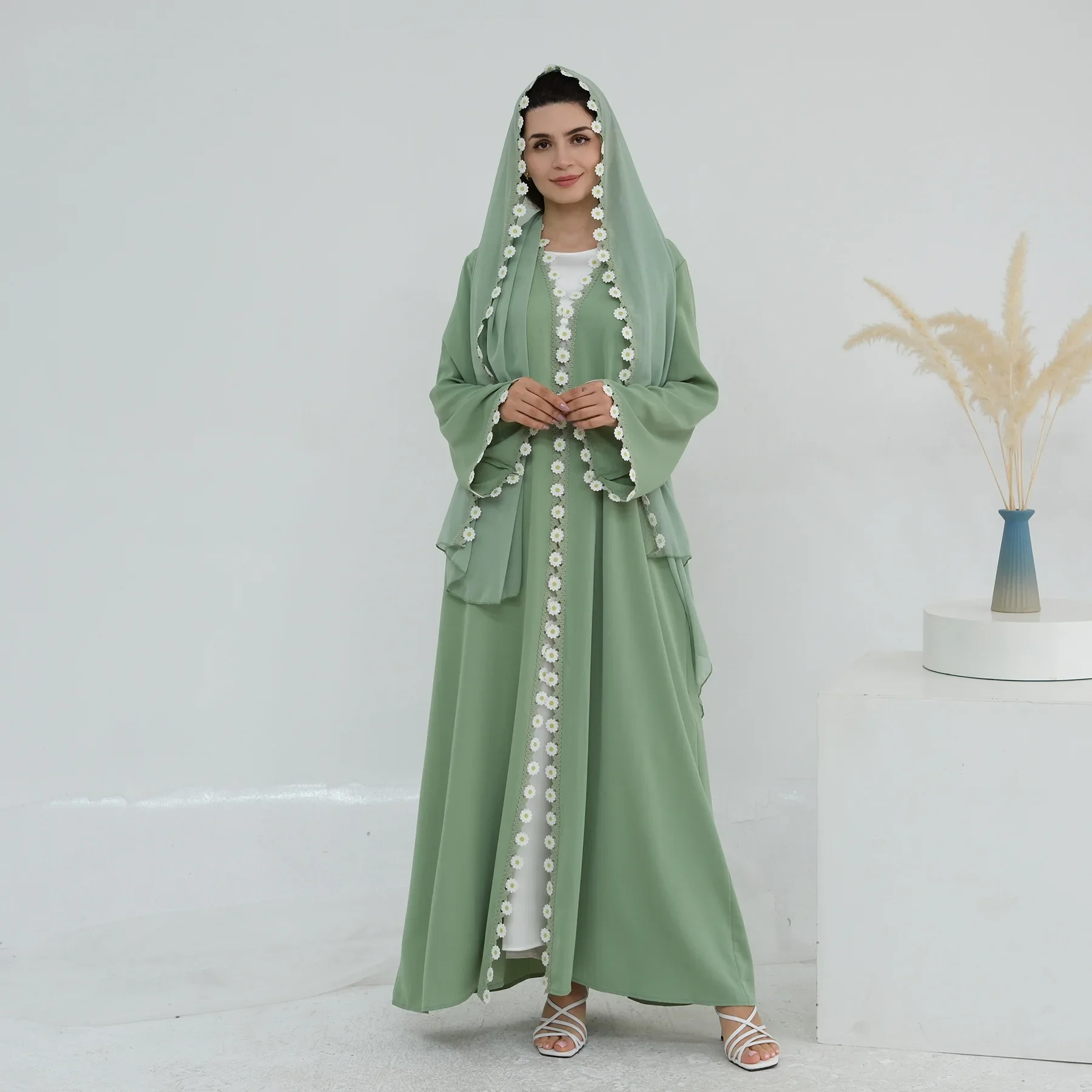 Цветочные абайи из Дубая, туре – обзор и цена Embroidery Kebaya