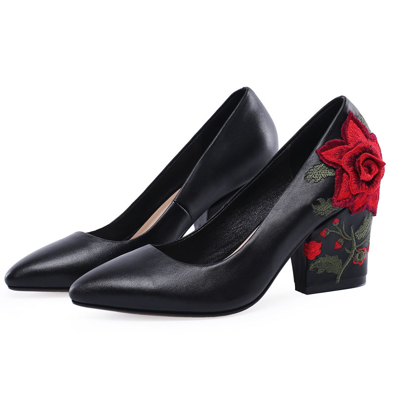 Модные туфли-лодочки с вышивко – обзор и цена Embroidery Rose