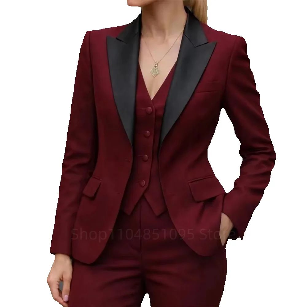 Модный женский деловой костюм- – обзор и цена Embroidery Online